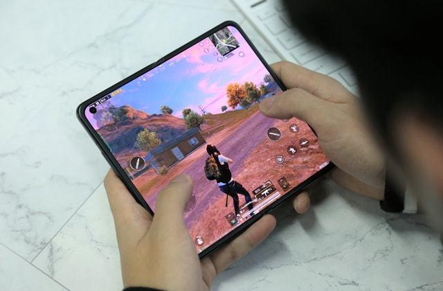 【哮天犬容器直装V1.11】哮天犬回归版，两三年的老牌项目。无需更新，无视检测，演戏持续稳死中。支持观透，支持地铁房录频。